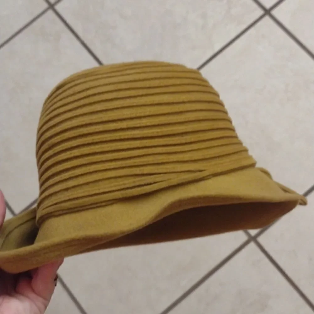 Vintage style bucket hat Fine Velour mustard yellow 20s 30s